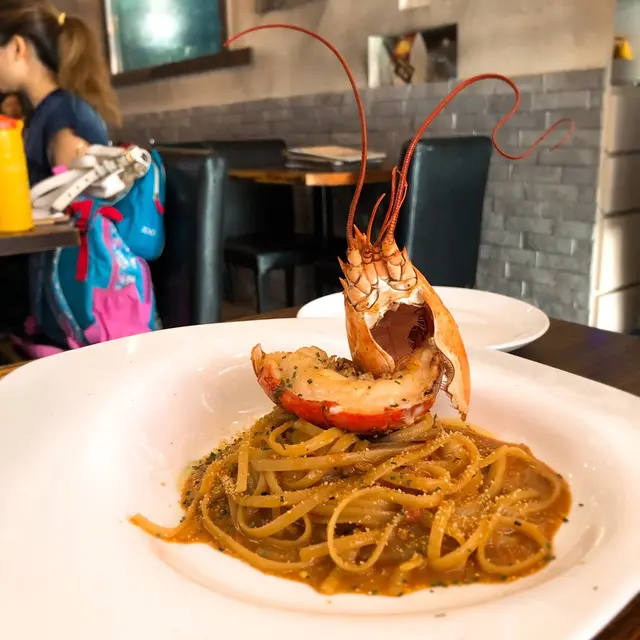 Lobster Linguine