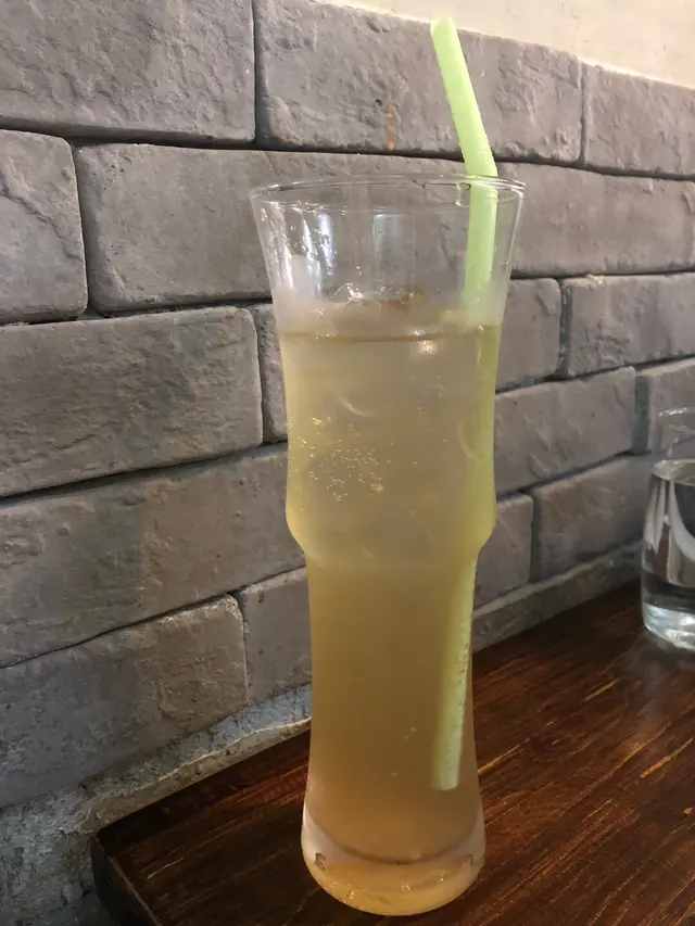 Lemon ginger soda