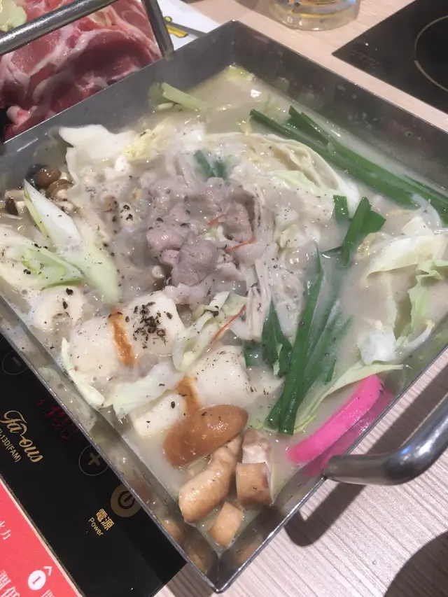 充滿黑松露味的湯底