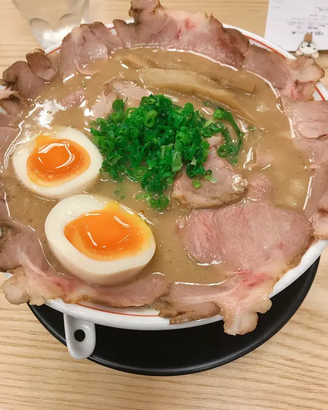 爆多粉嫩叉燒,糖心蛋好食