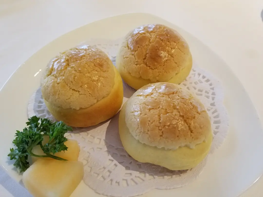 焗菠萝叉烧餐包