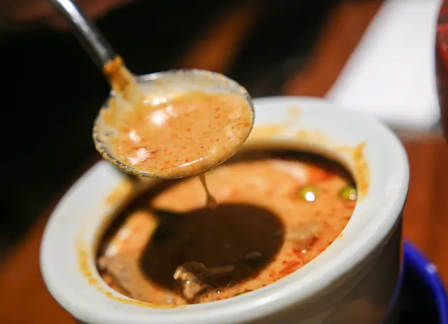 泰式紅咖哩配牛肉