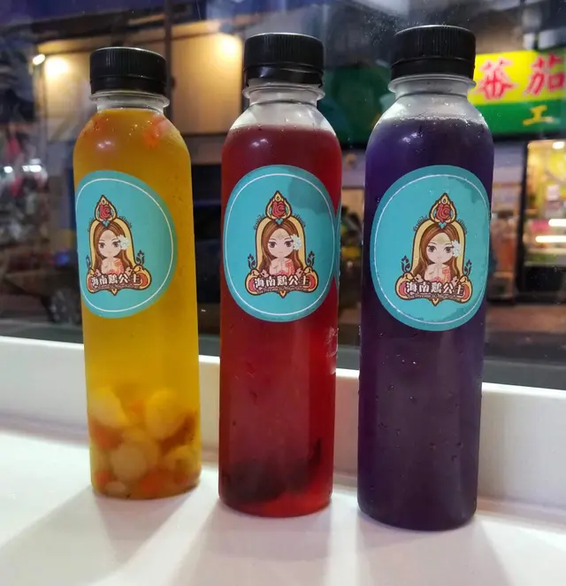 龍眼水、洛神花特飲和蝶豆花特飲