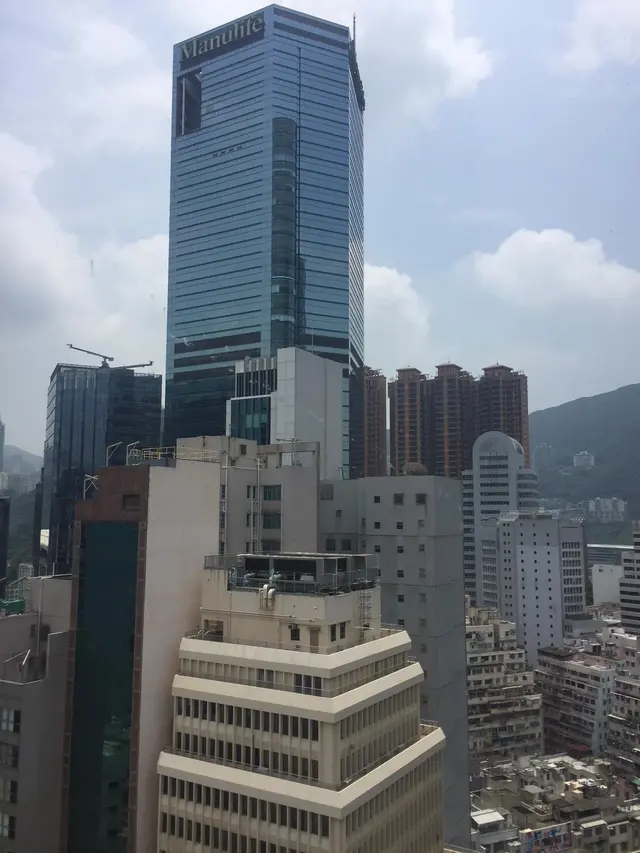 餐廳位於高層, 若到晚上必能看到悅目夜景