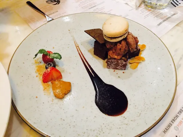 朱古力布朗尼配法式馬卡龍