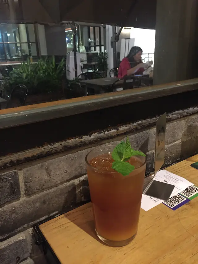 iced peach fruit tea