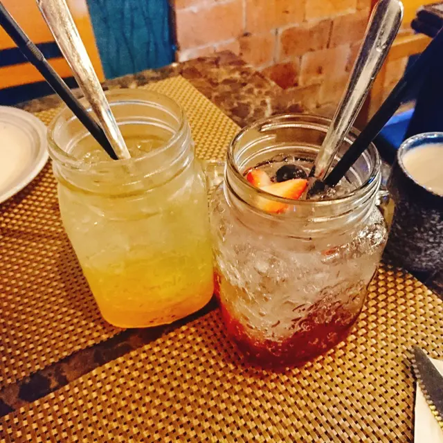 熱情果梳打、雜莓梳打