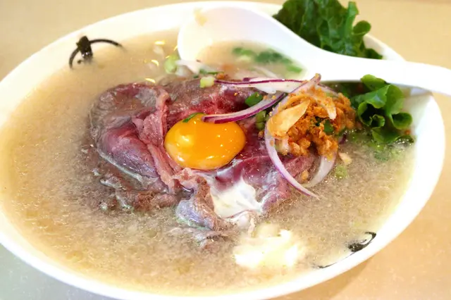 越男仔窩蛋生牛肉牛骨湯河