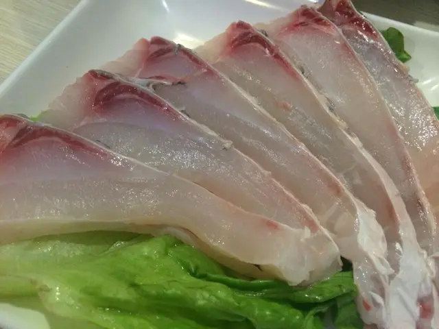 脆肉鯇魚腩