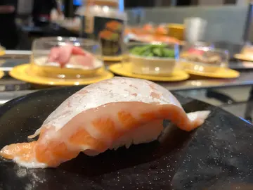三文鱼腩寿司