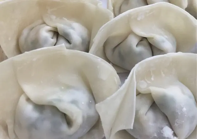 菜肉餛飩(未煮)