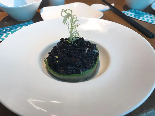 蝦苗拌頭水紫菜