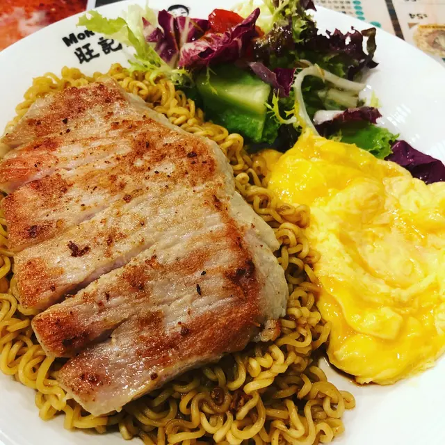 套餐連$16飲品一杯 