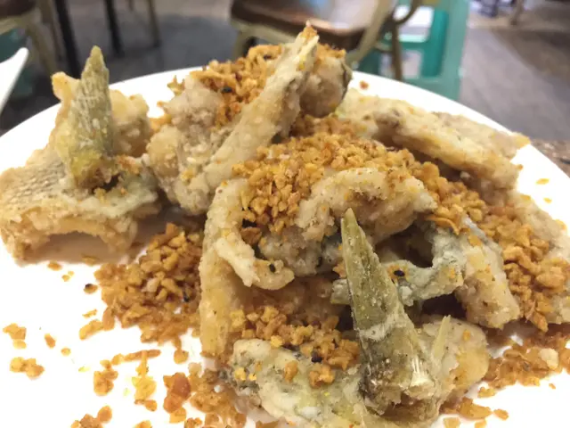 活魚刺身兩食（椒鹽）