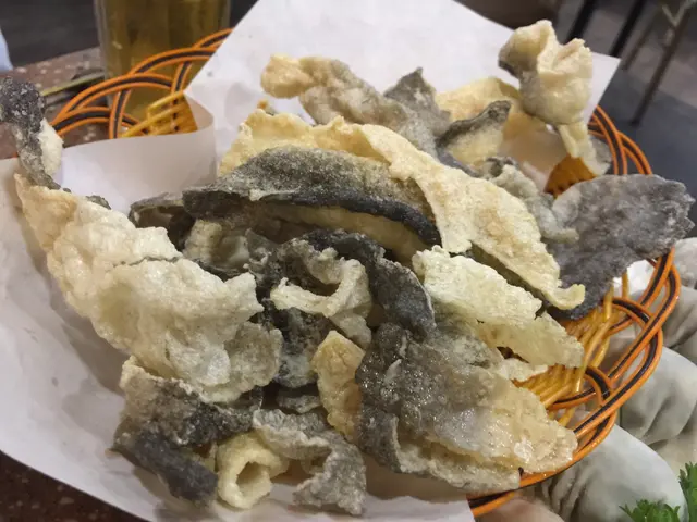即炸自家制魚皮