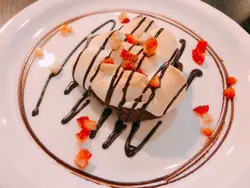 Dark Chocolate Waffle with Torched Marshmallow, Dark Chocolate Sauce 黑朱古力窩夫配烤棉花糖黑朱古力醬