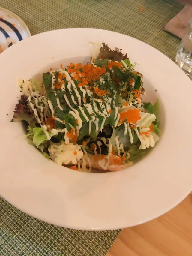 大蝦蟹籽沙律