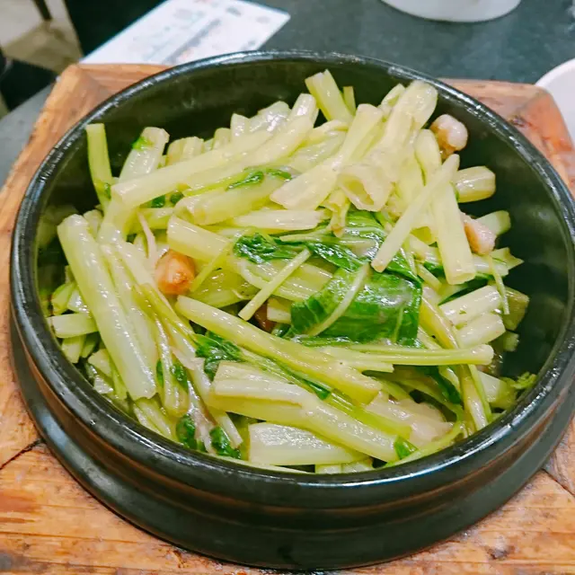 石窩生啫通菜