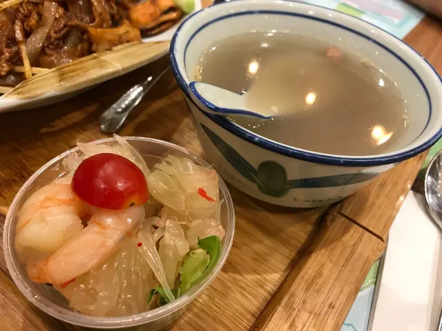 柚子沙律丶花生蓮藕湯