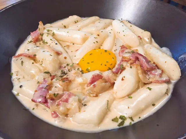 卡邦尼炒韓式年糕