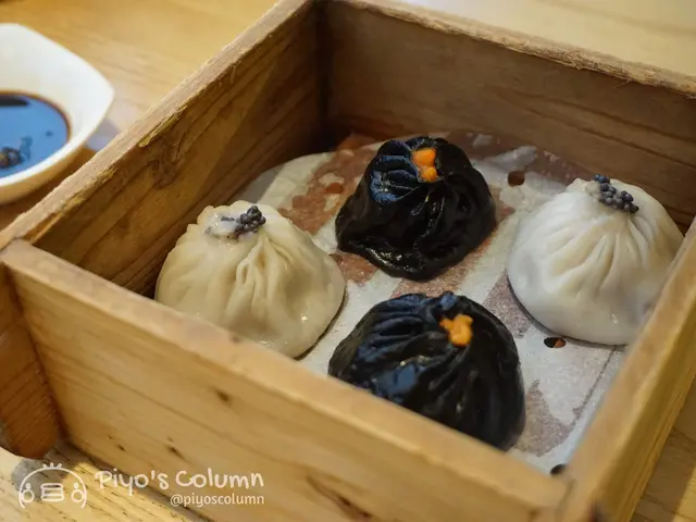 魔鬼天使小籠包,黑白配。