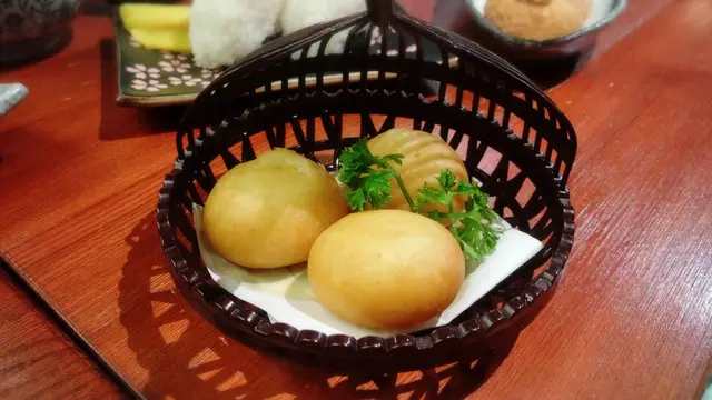 醬油味炸年糕 Fried baron mochi