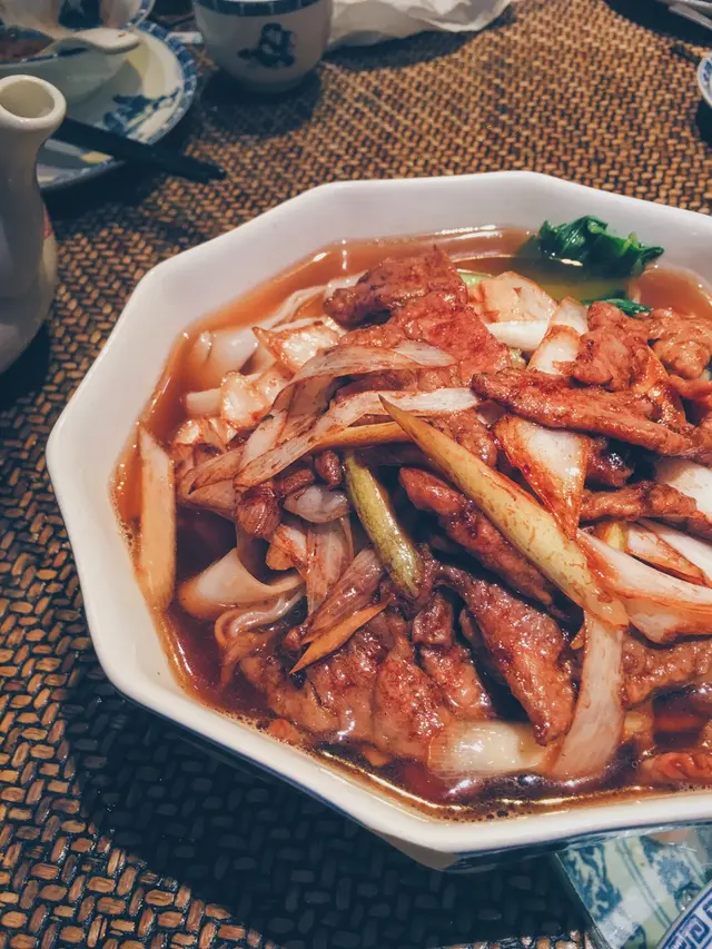 胡同刀削牛肉麵