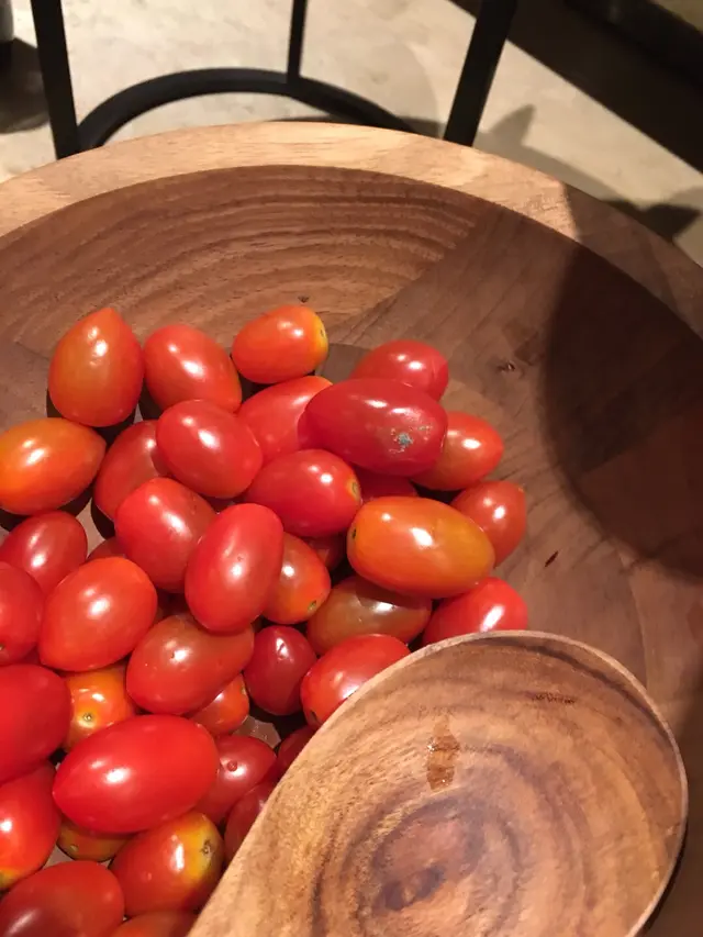 似係冇清洗嘅車厘茄