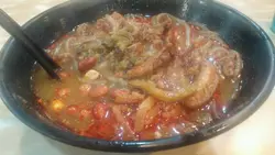 重庆酸辣粉-加猪肠, 鸡翼尖