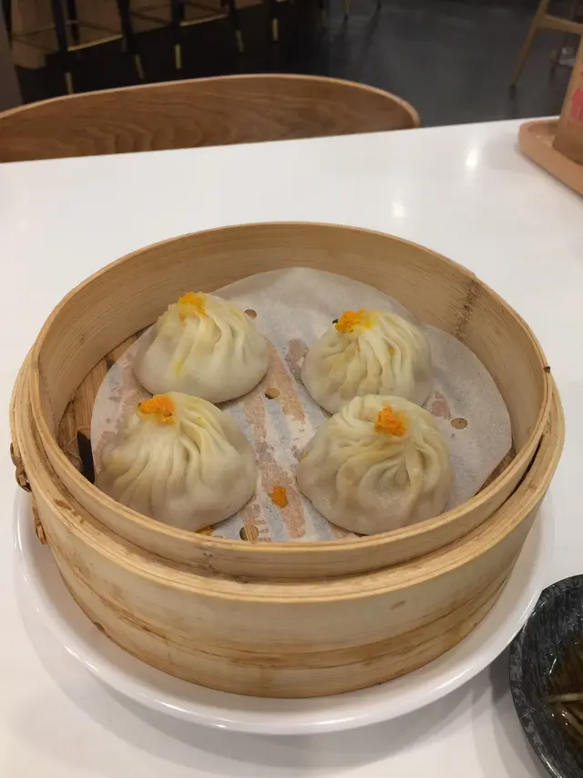 蟹粉小籠包