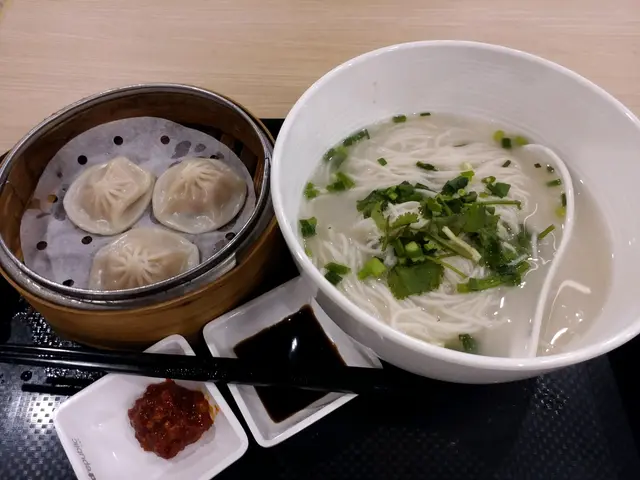 唔係老火豬肉湯底 湯味扁甜冇咸味👎 
餐後口渴嘅👎