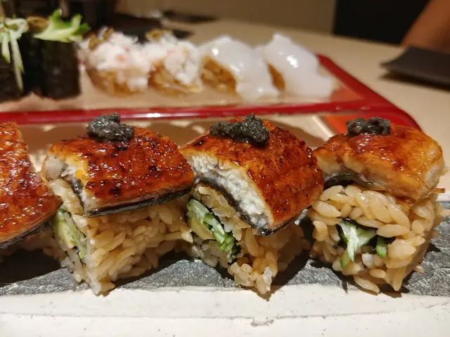 黑松露鰻魚卷 $168