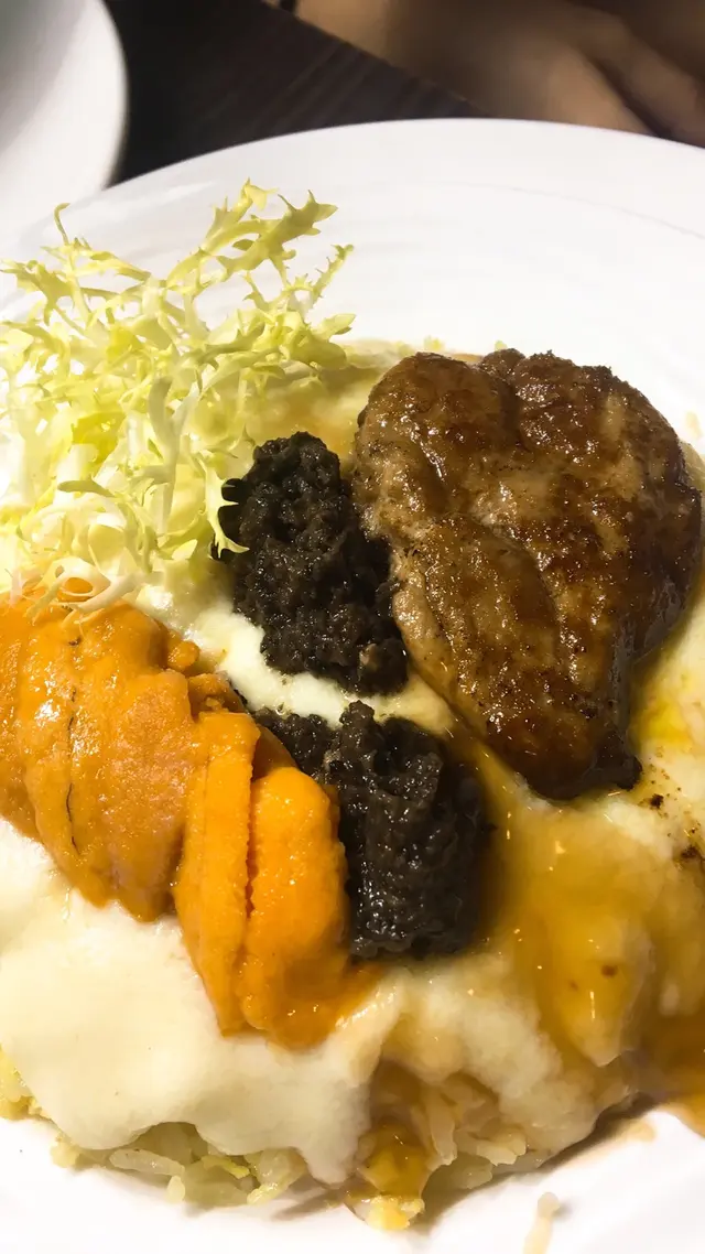 飯的份量唔多，不過餸份量就幾足，姿味十足