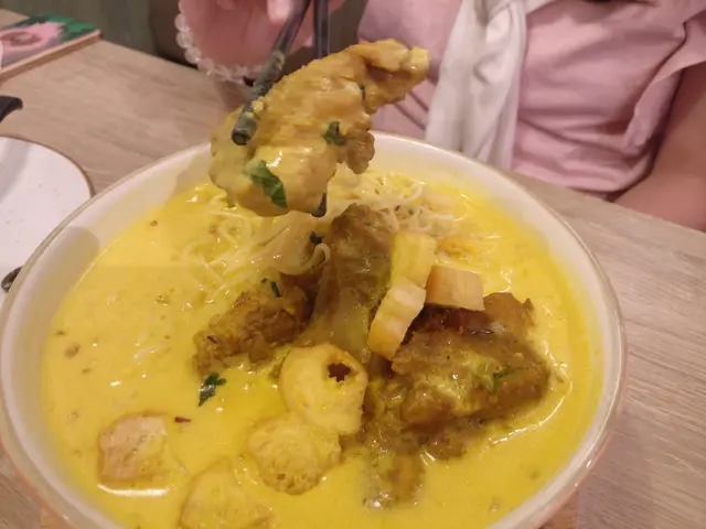 華僑椰香雞湯米