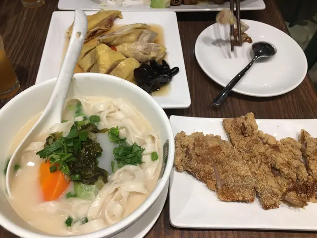 鹽酥雞排麵