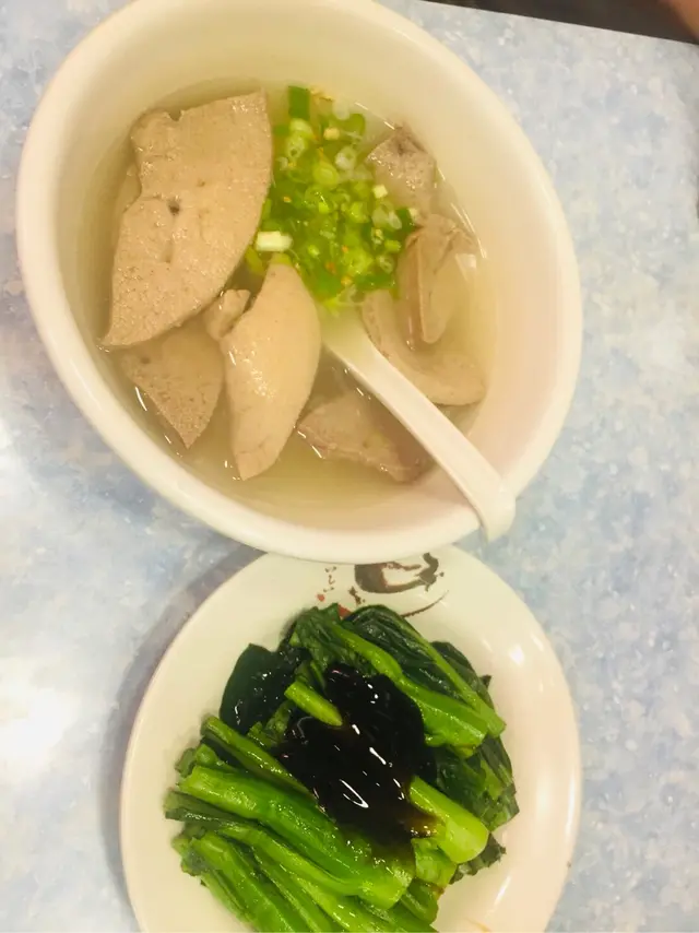 招牌黃沙潤👍🏻+菜心