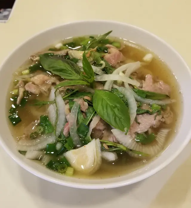 生牛肉河粉