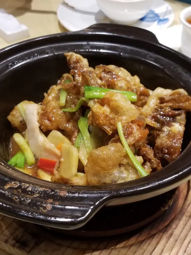 薑蔥軟殼蟹煲
