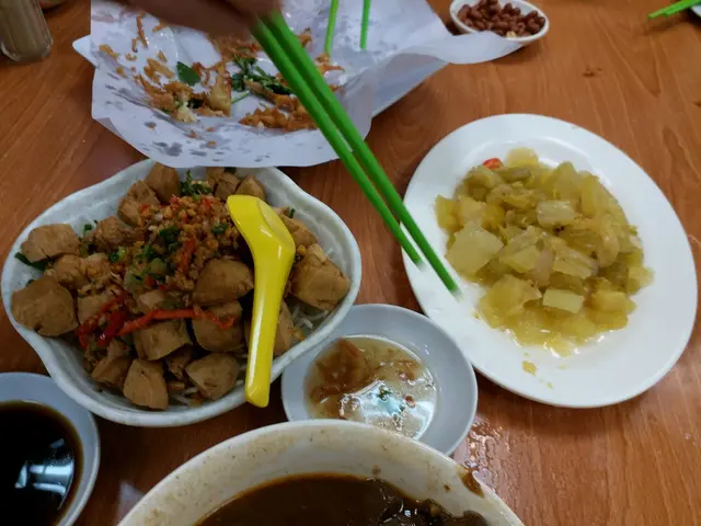 份量少 細細粒豆腐 炸乾身 炸米粉底
生咸菜 $35