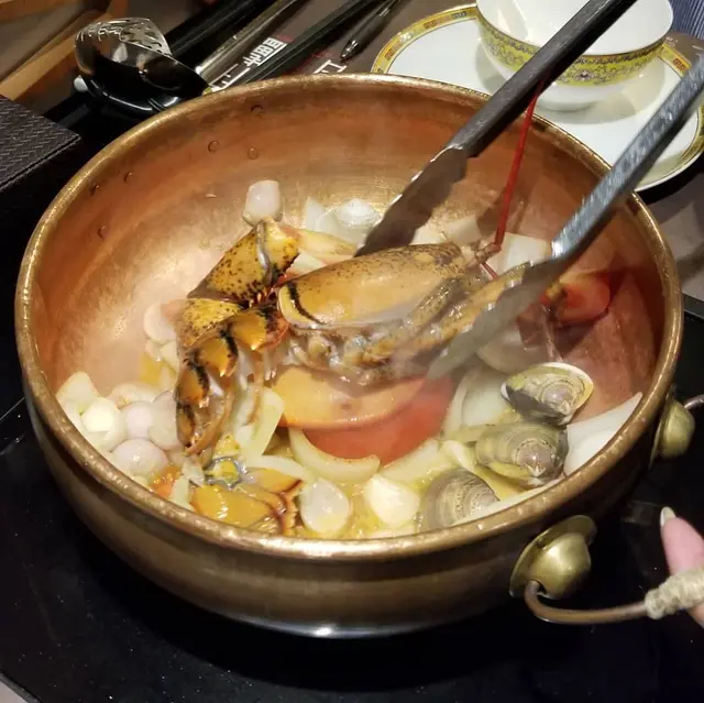 火焰龍蝦海鮮鍋