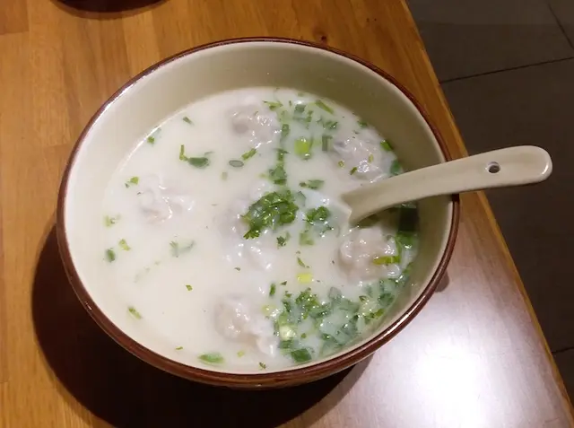 鮮蝦雲吞豬骨湯