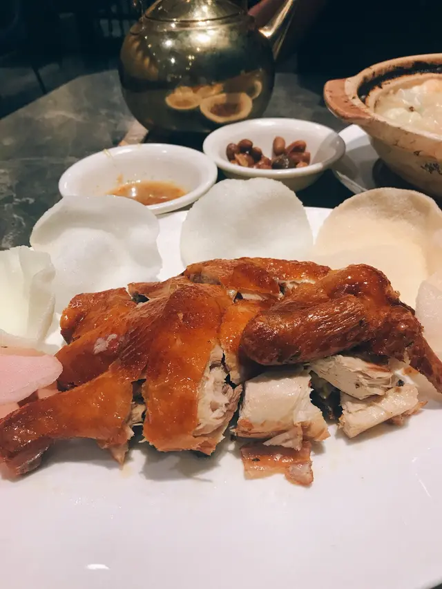 半隻,外皮香脆,肉質嫩