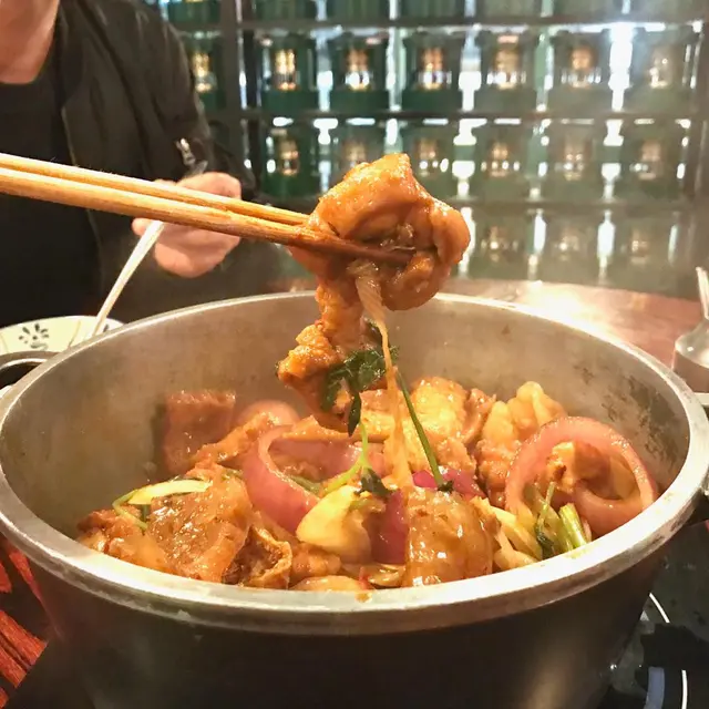 花膠麻辣雞煲