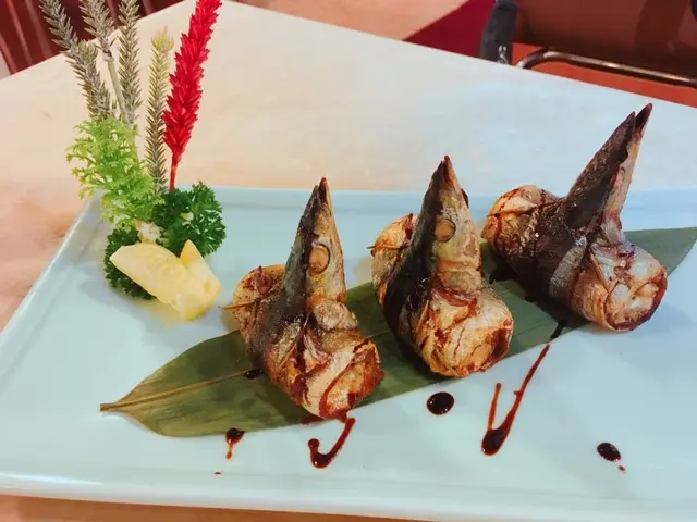 時令甘香秋刀魚三食 (香草/胡椒/咸蛋黃) 