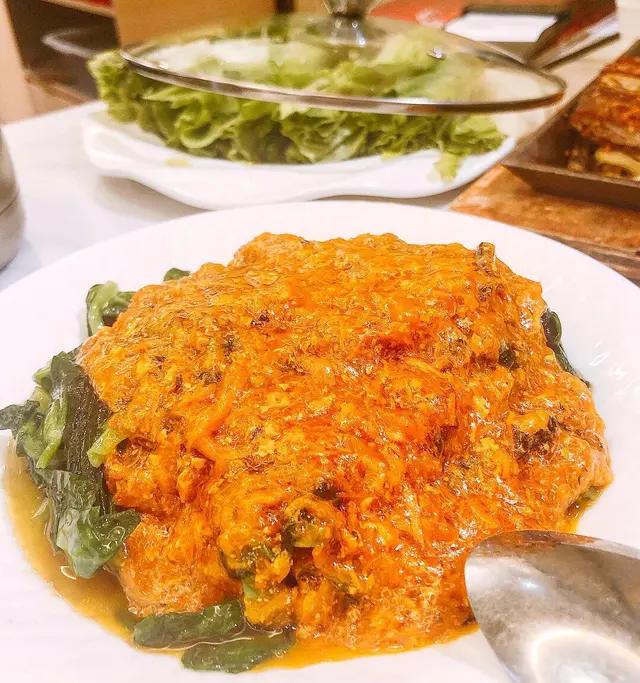 蟹粉扒本地豆苗