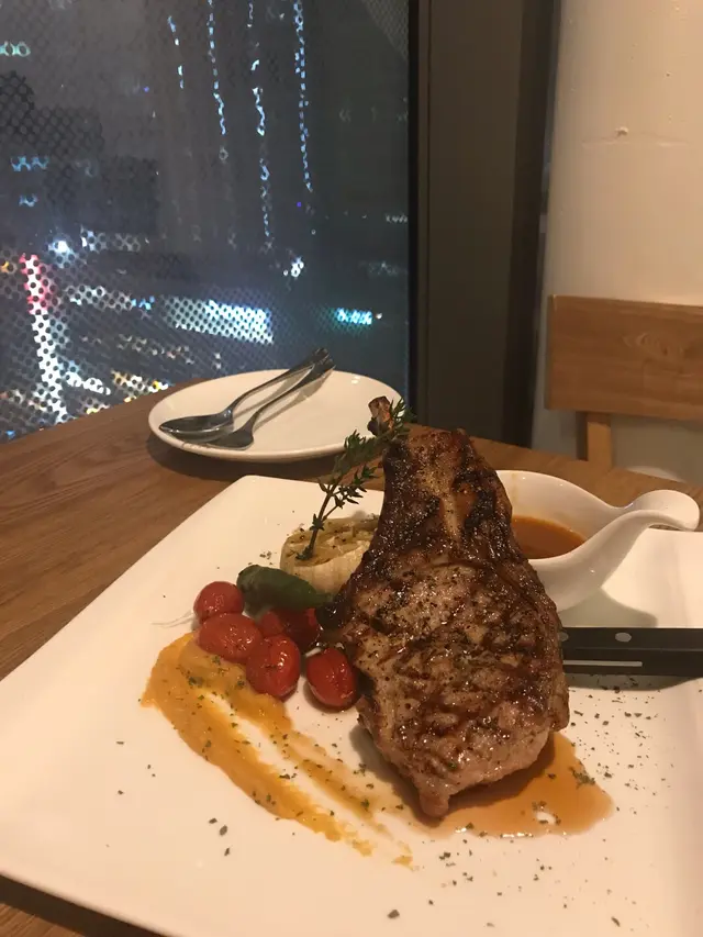 炭燒西班牙豬鞍架