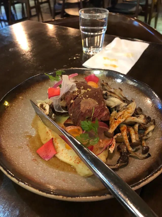 燉牛排骨