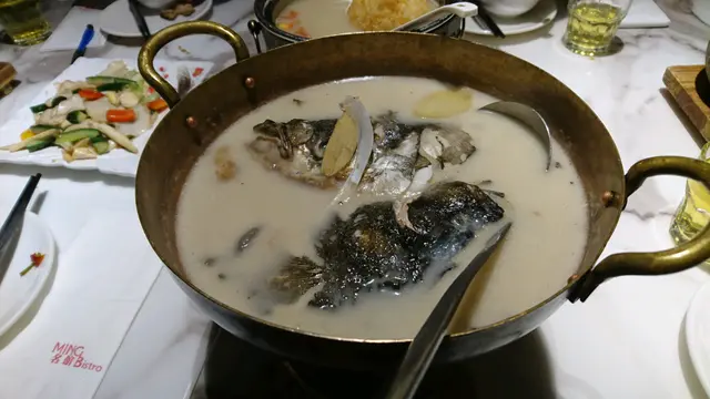 天麻川芎白芷浸大魚頭