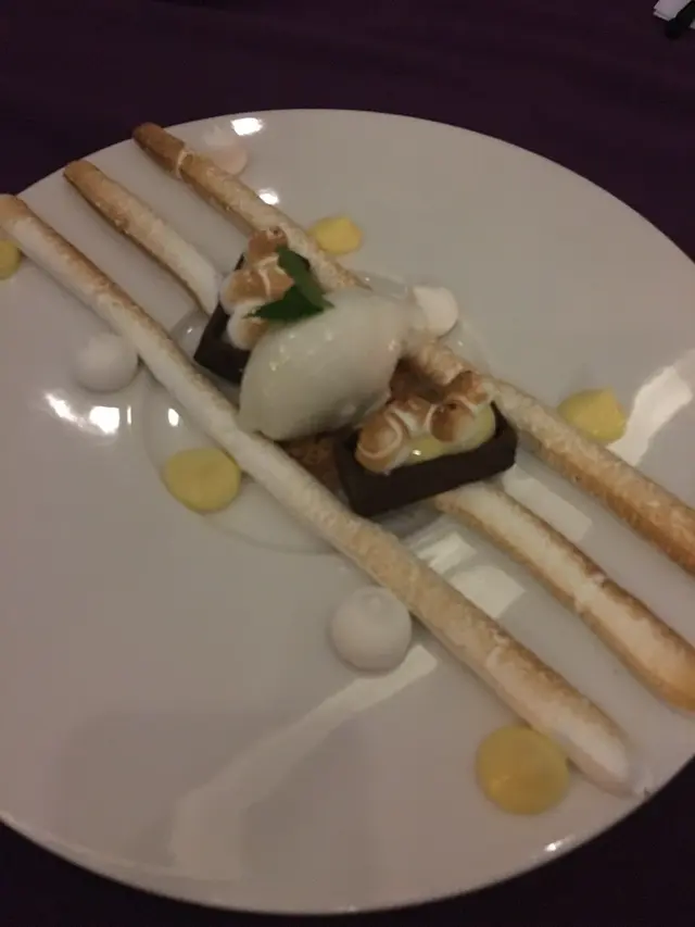 檸檬蛋白配青檸雪葩