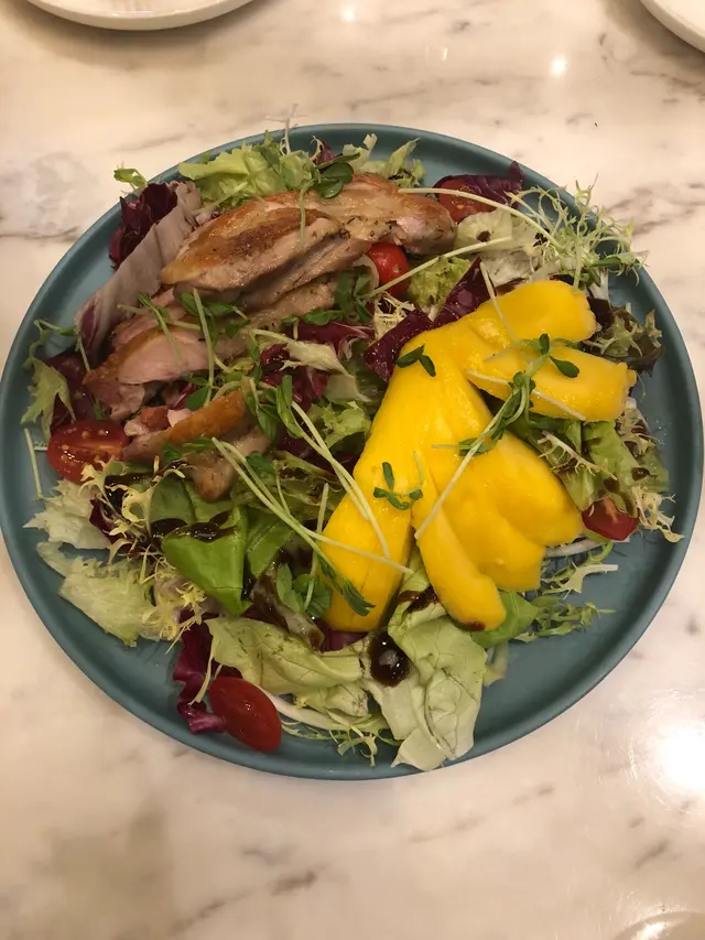 香芒燒雞肉葡萄黑醋沙律